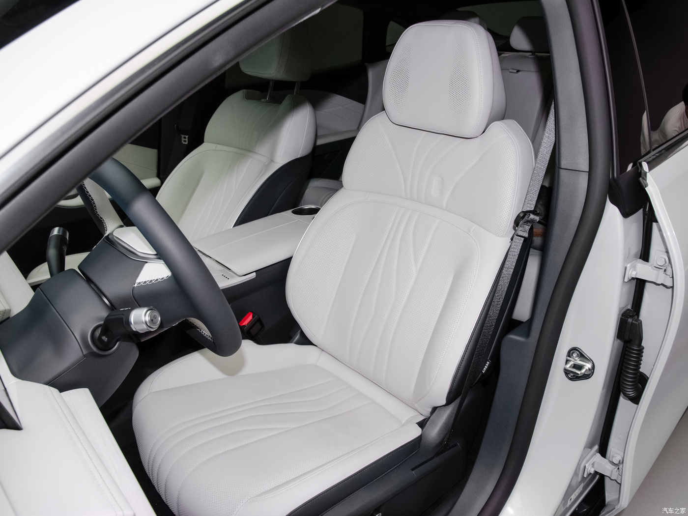 2024 Geely Galaxy E8 Electrico Sedan Automotive 665KM Range Max Speed of 190 Km/h 5 Seats Energy Vehicle