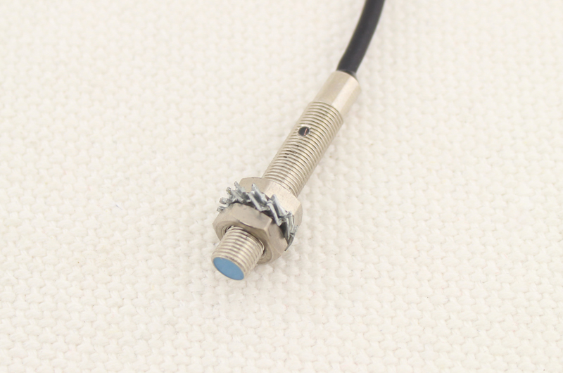 LJ5A3-1-Z/BY Screen shield type PNP DC type proximity sensor