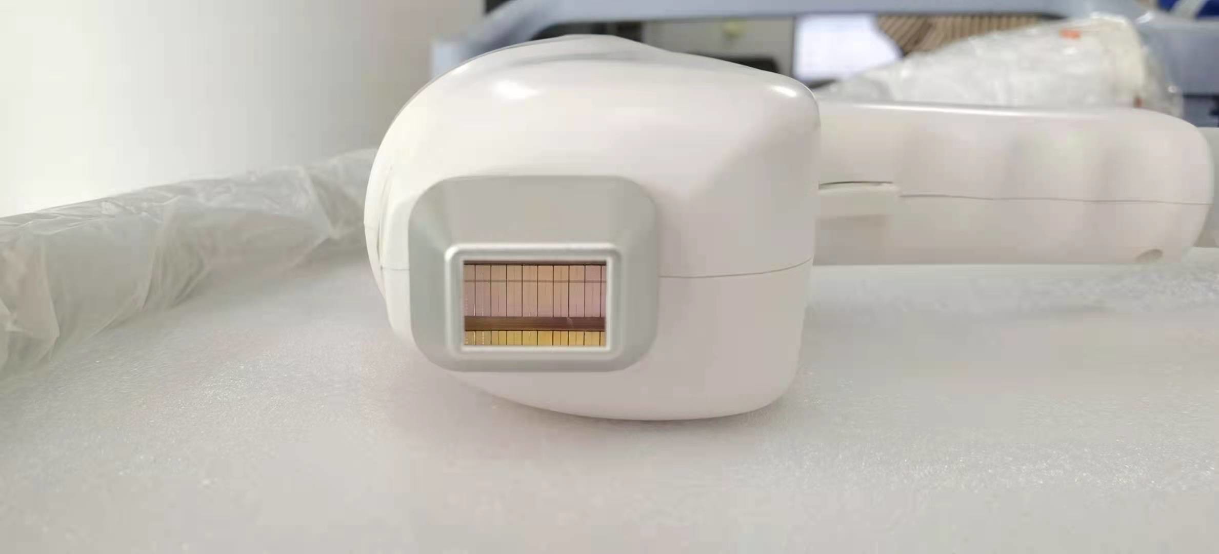 800-1200W Diode Laser Hair Removal Handle With Coherent Bars