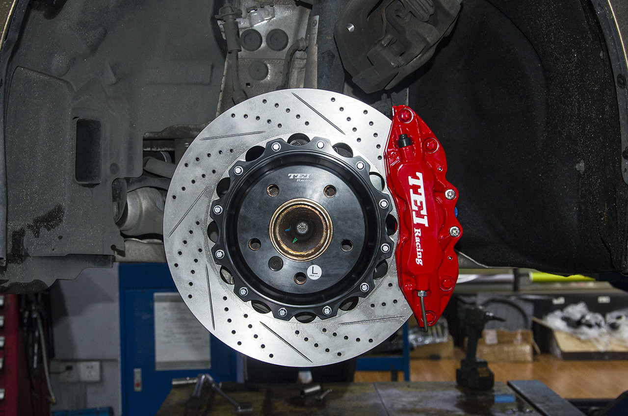 Big Brake Kit For BMW F35 Big Brake Kit , 6 Piston Caliper With 355*32mm Rotor