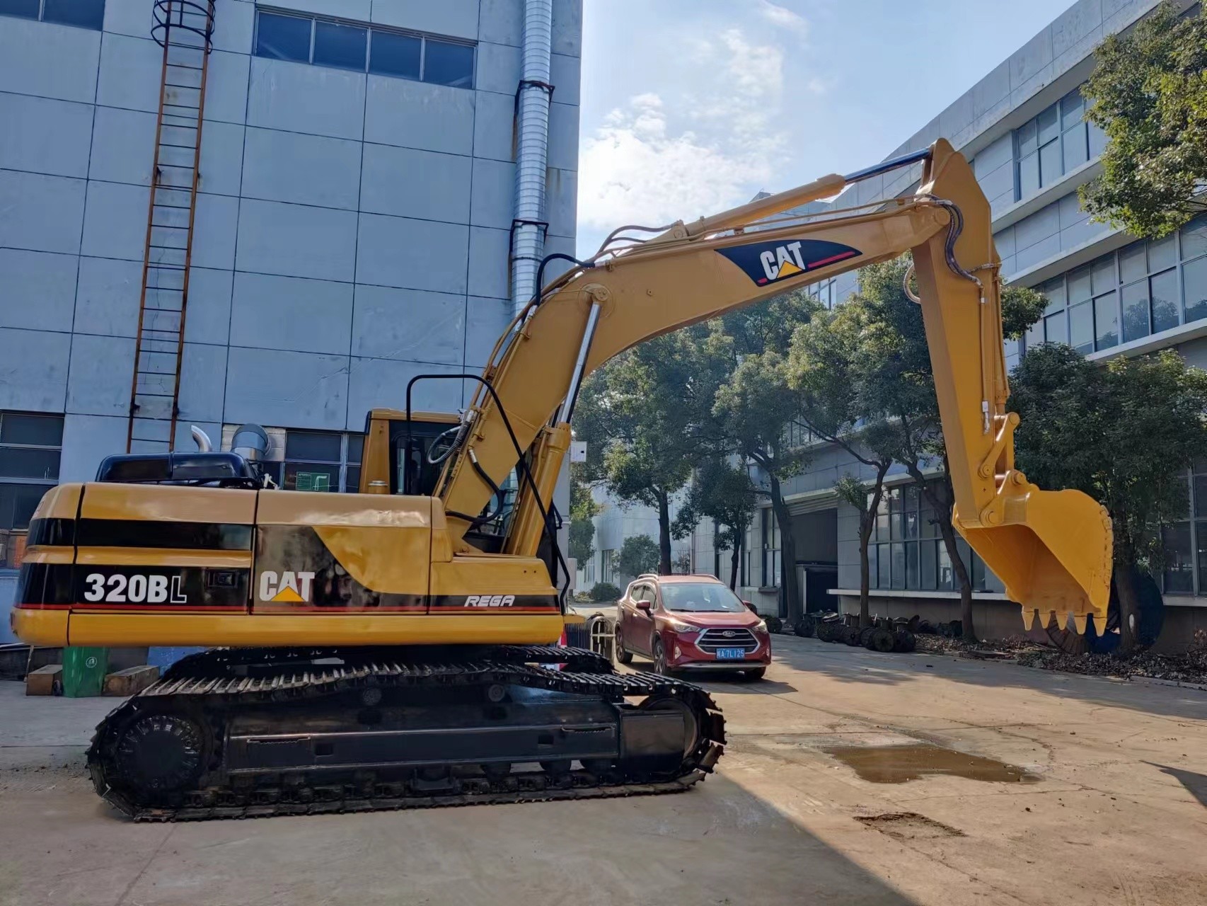 20T Used CAT Excavators Original 320B / 320BL Excavator For Big Projects