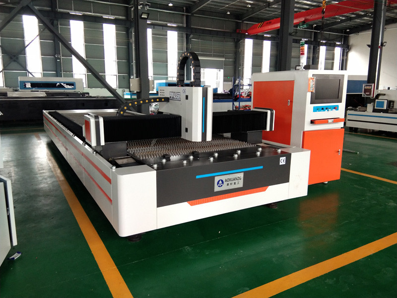 2000W Raycus CNC Laser Cutting Machines Fiber Laser Cutter Price For Sheet Metal IP54