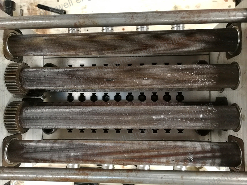 Die Casting Mold Used On Polyamide Thermal Breaks Strips Extrusion Machine