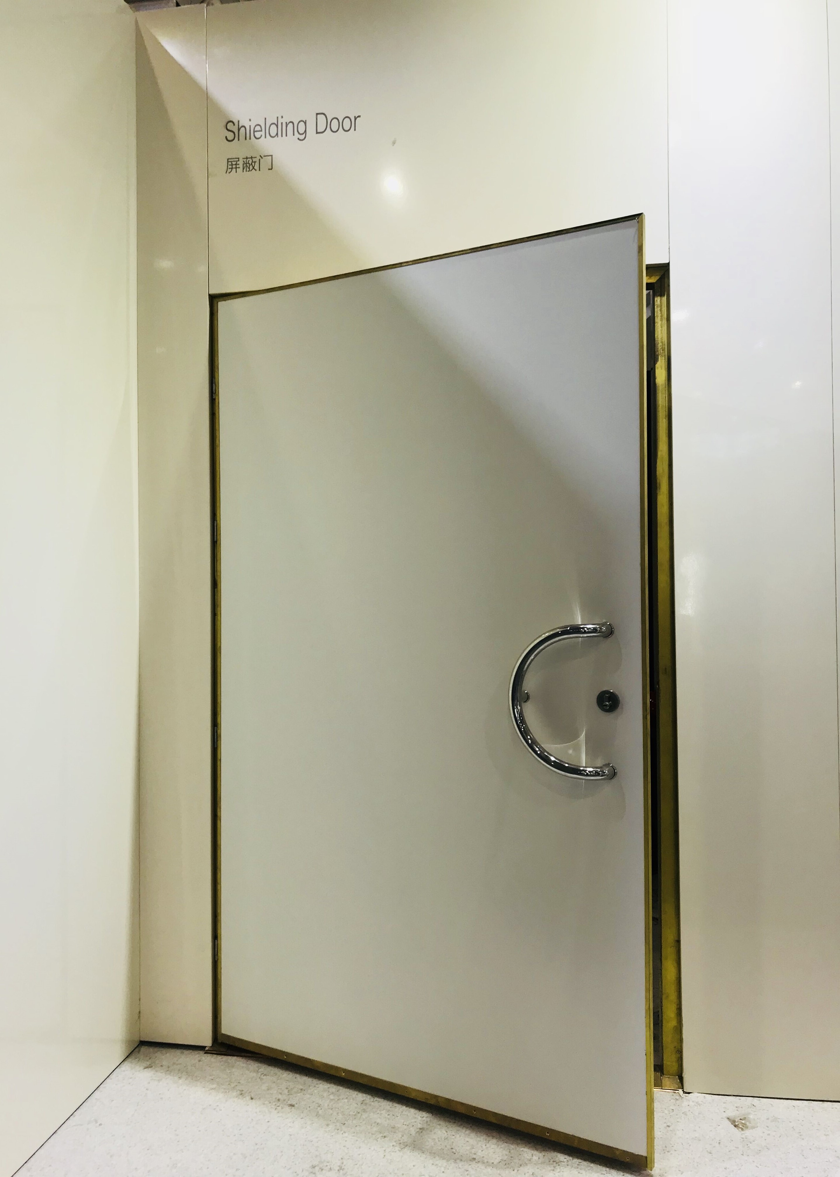 4ft X 8ft RF Shielded Doors Brass Mesh Cabinet Installation Pneumatic Copper Metal