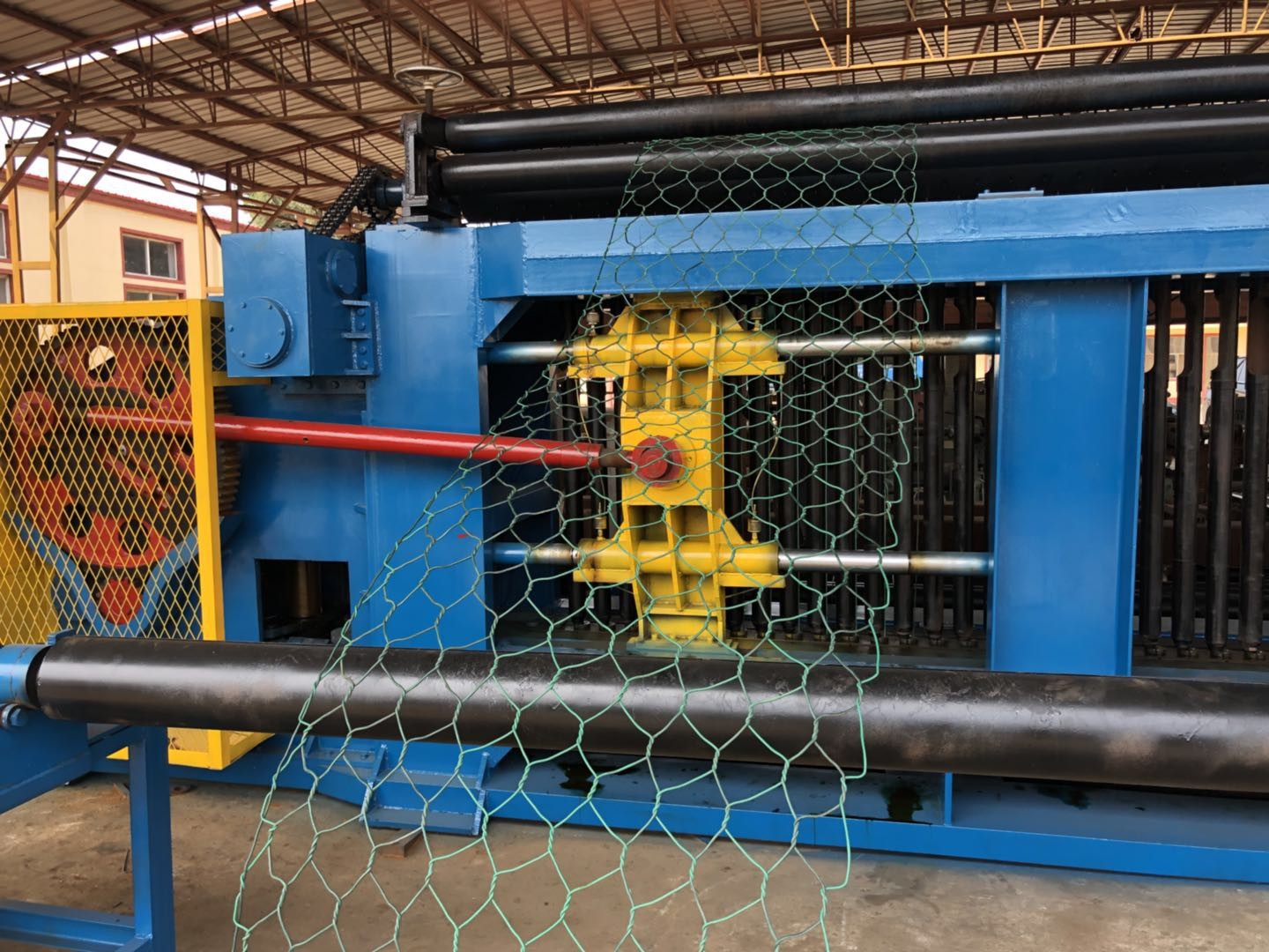 Galvanized And Pvc Coated Gabion Mesh Machine , Hexagonal Wire Netting Machine