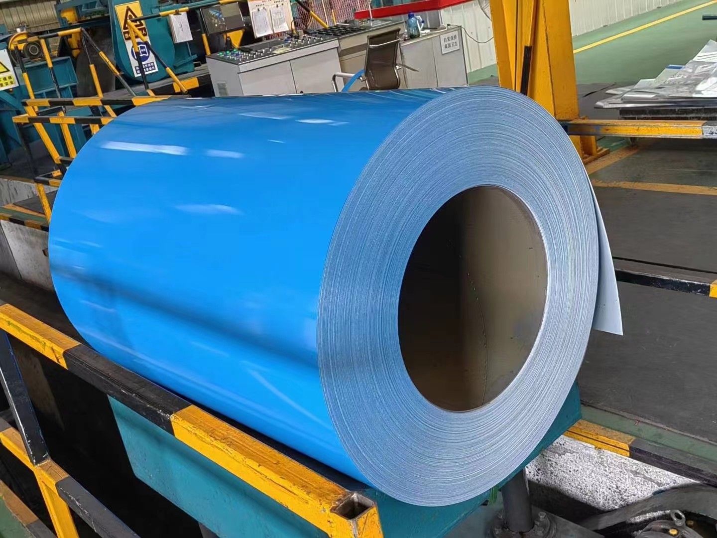 Metal Silver Color Pre Painted Aluminum Coil/Sheet/Plate with Perfect Glossiness