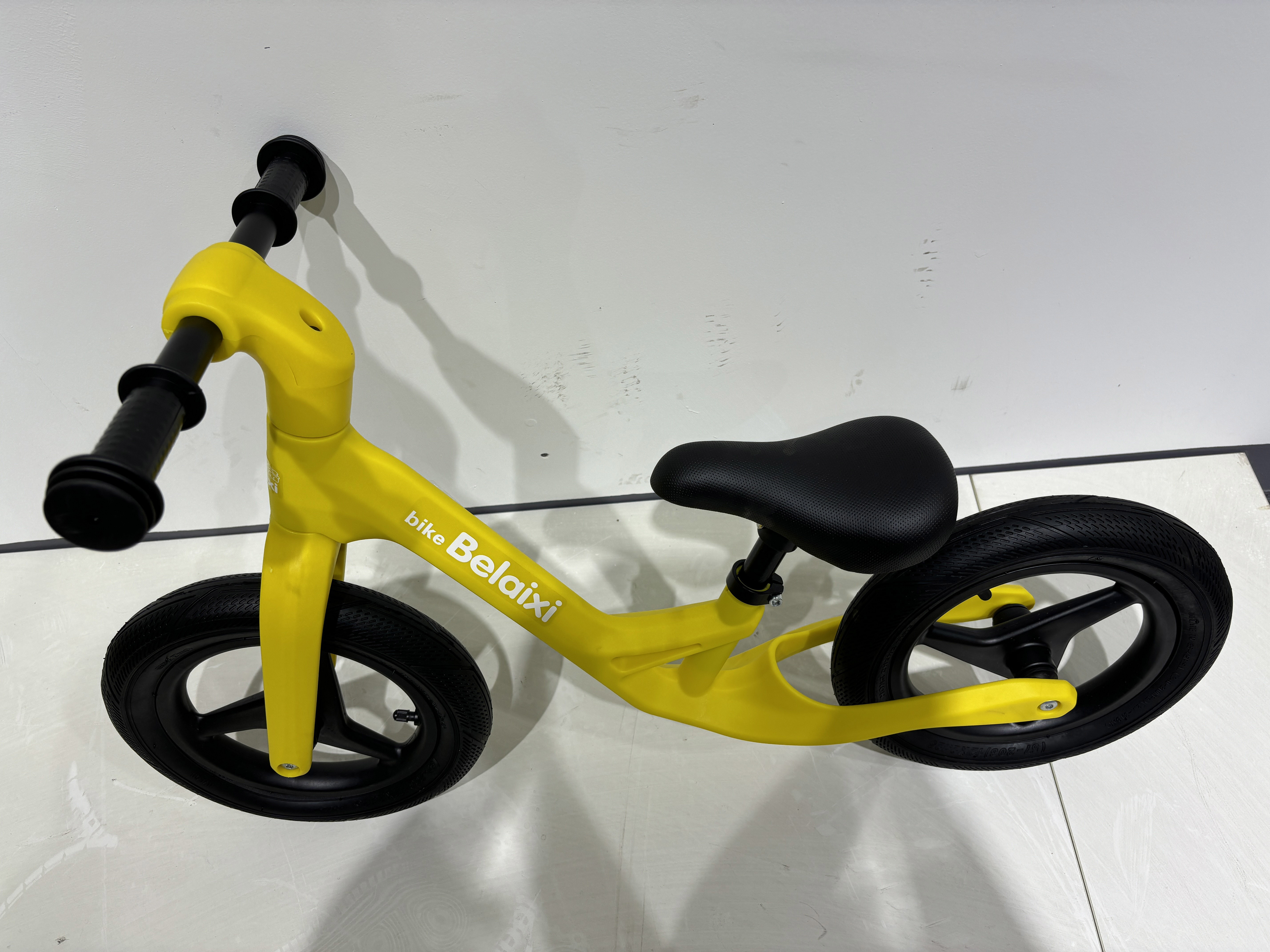 Comfortable Saddle No Brake Childhood Balance Cycle Perfect For Childrens
