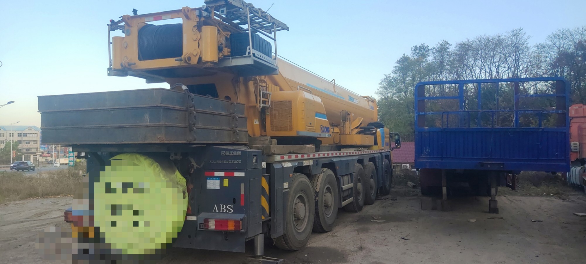 Extremely Efficient XCA200 200 Ton Mobile Hydraulic Truck Crane Heavy Lifting Equipment