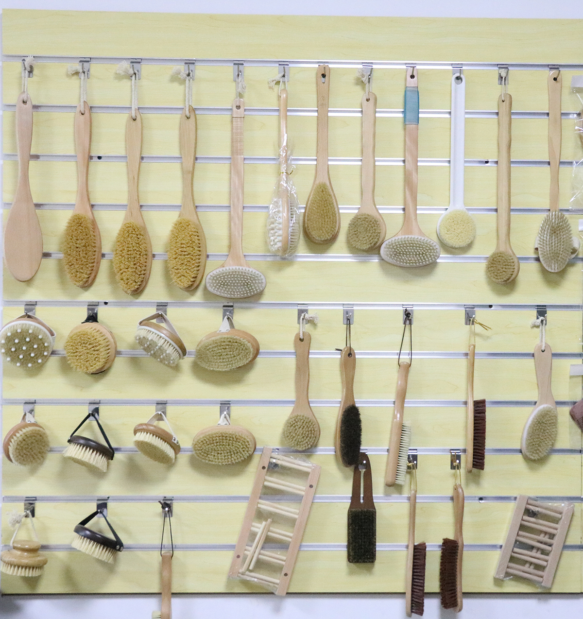 Customized Packaging Natural Wooden Handle Cleaning Brush Straight Shank For Household