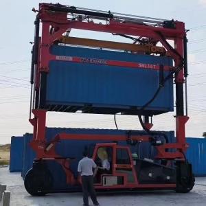 China 20ft 40ft 45ft Standard Port Straddle Carrier Truck 93kw With Cummins Engine on sale