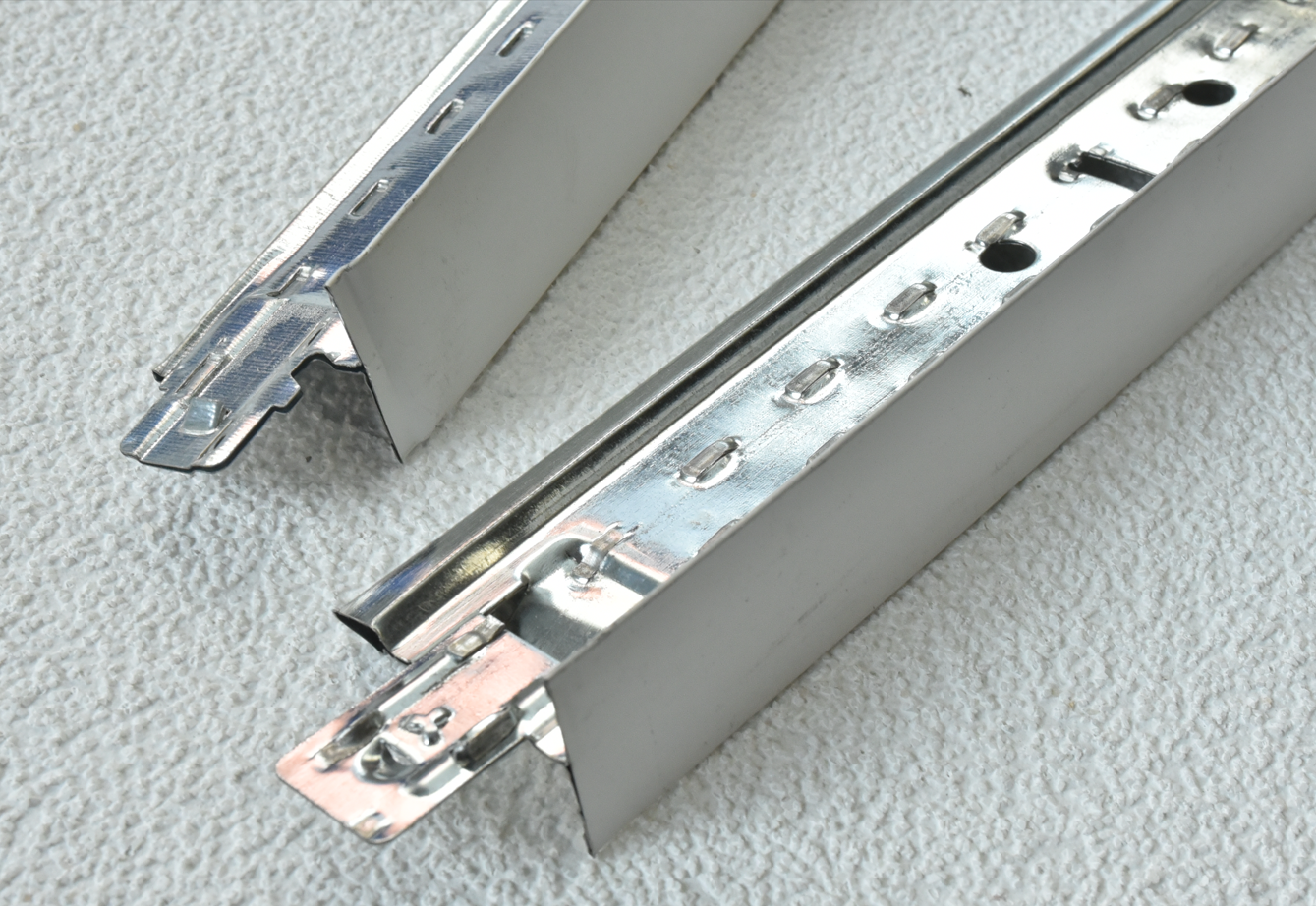 T-Shaped Steel Material Baking Paint Keel Suspended Ceiling In Traditional Design Style