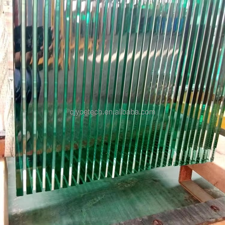 Customized Color Curved Low Iron Ultra Clear Laminated Glass for Hotel Main Door