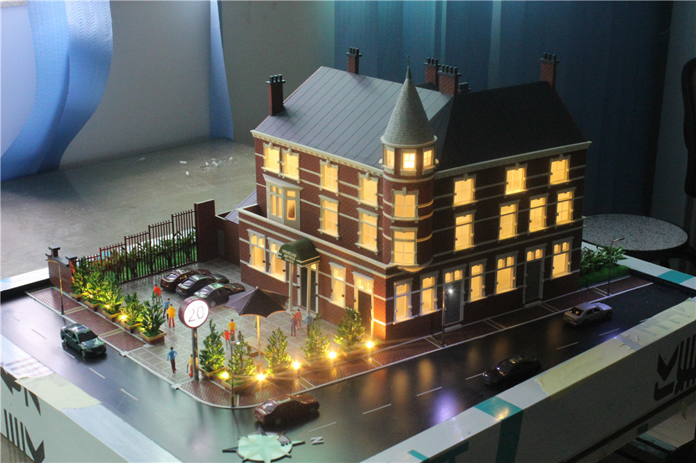Small Size Exhibition 3D Model Pdf / Cad Drawing Outside Wooden Case