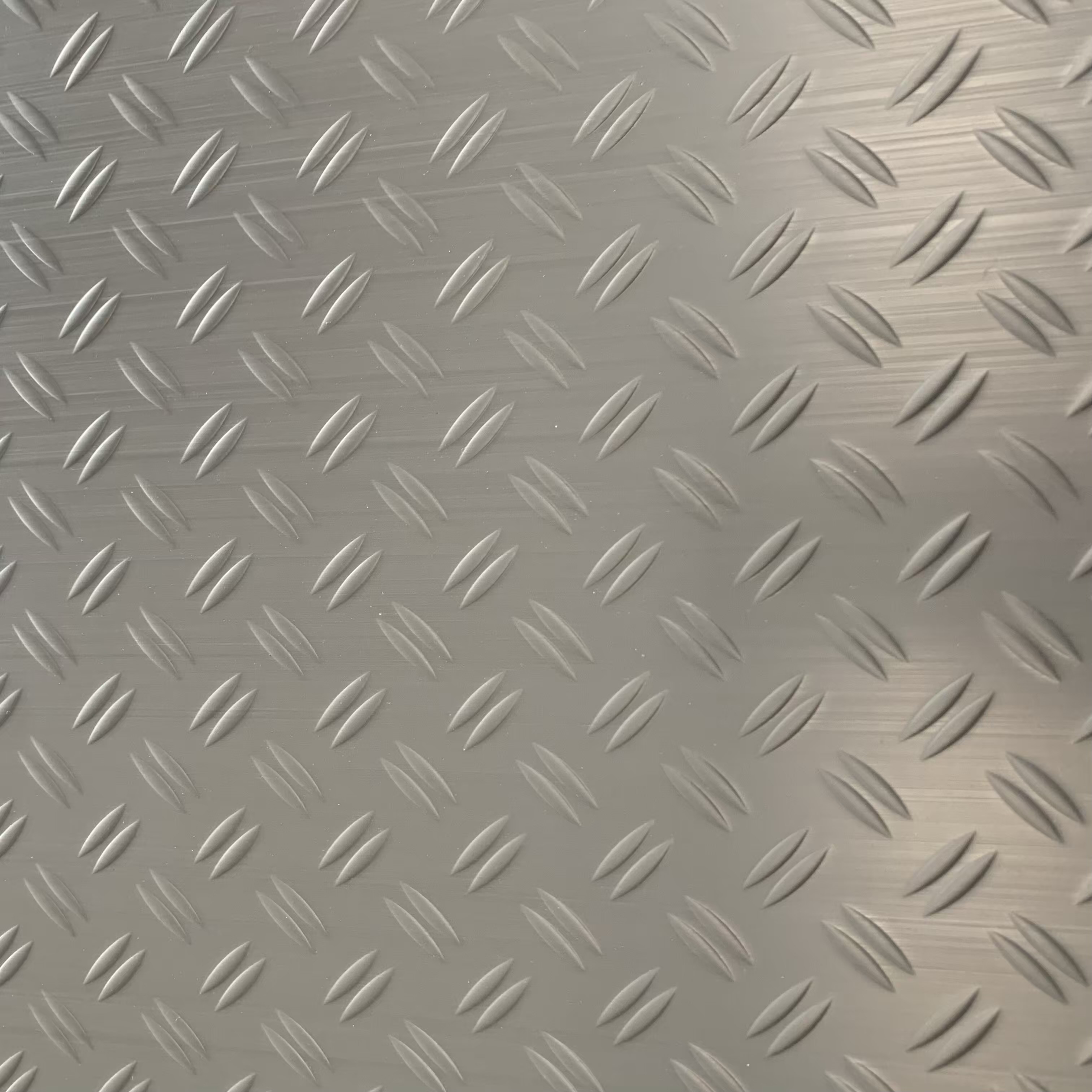 2mm 2.5mm 3mm 4mm 5mm 6mm 8mm Thickness Stainless Steel Checkered Plate Anti-Slip Plate