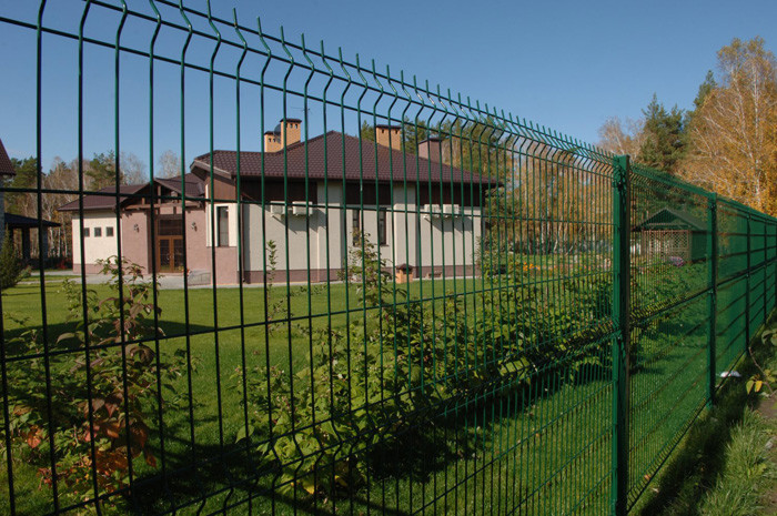 PVC Welded Wire Green Mesh Security Fencing 358 2.2m width