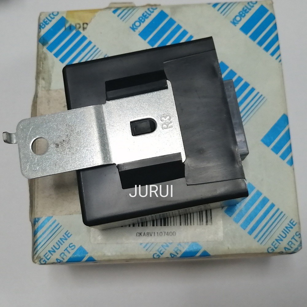 YY24S00001P2 Electronic Flasher Relay SK135SRLC-1E Excavator Spare Parts