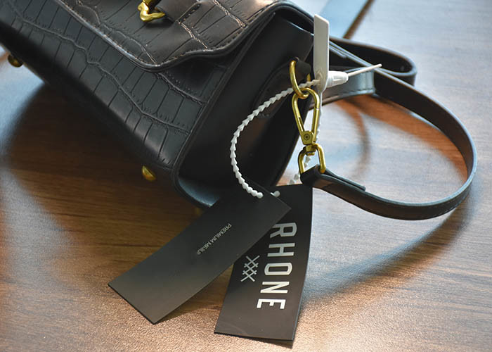 Black TPU Printing Custom Garment Hang Tags With Silicone Logo