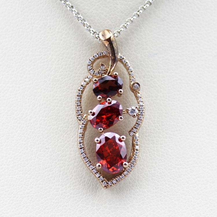 925 Silver Jewelry Amethyat CZ Diamonds Leaf ShapeThree Stones Pendant (PSJ0382)