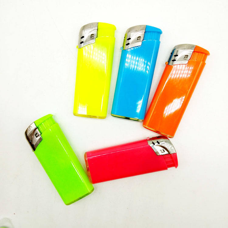 Mini Dy-068 Wholesale Stylish Euro Standard Plastic Electric Lighter