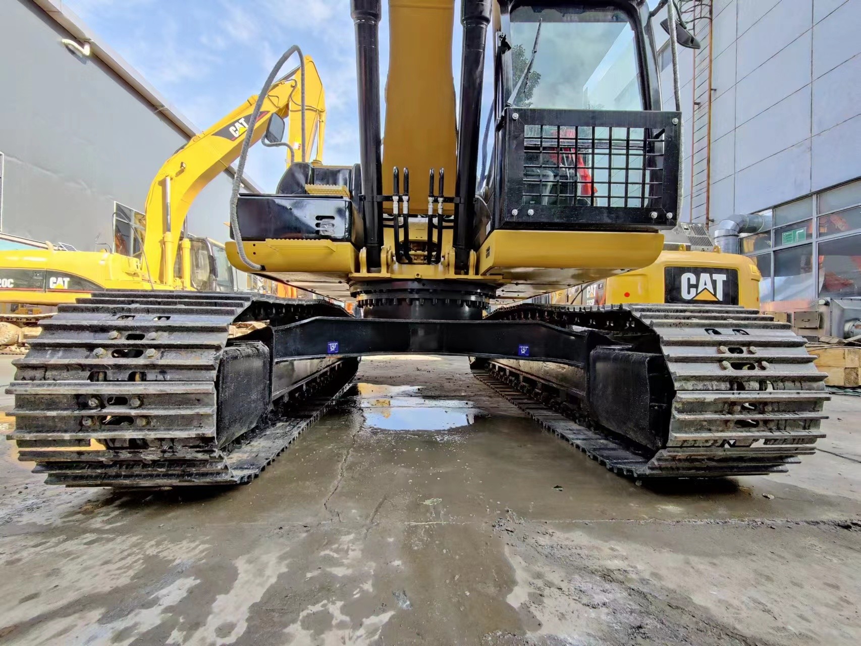 Medium Size Used CAT Excavators 320D 2015-2021 Year Mechanical Transmission