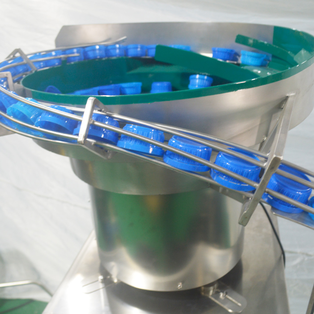 10L Detergent Servo Screw Capping Machine with Full Automation and Stainless Steel 304