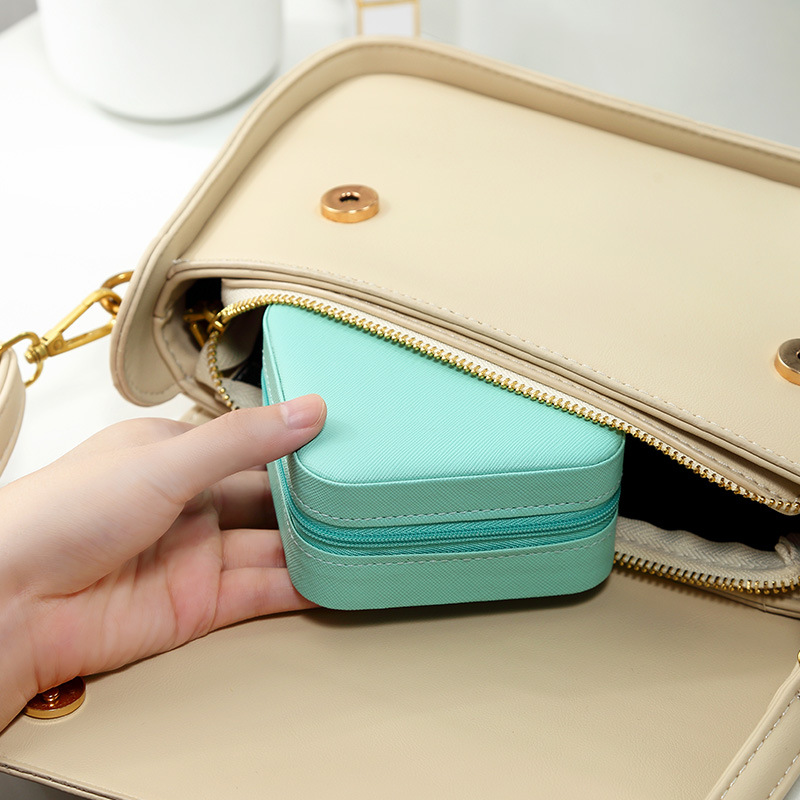 Square PU Leather Travel Jewelry Box Organizer For Rings Earrings Necklace Storage
