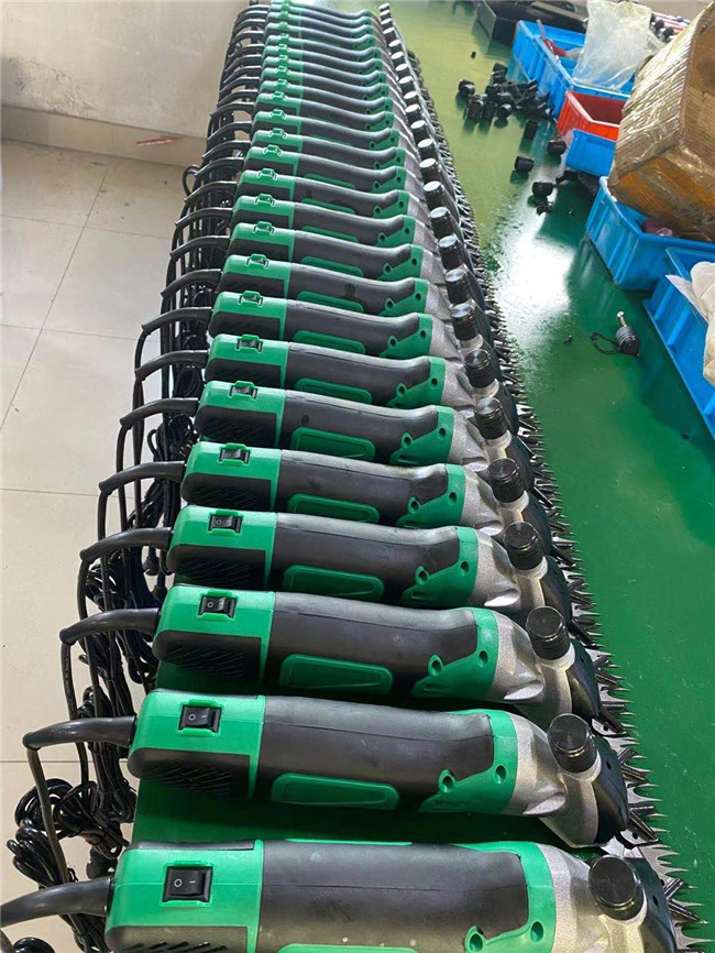 Horse 77mm Sheep Haircut Machine 2500RPM Electric Cattle Clippers