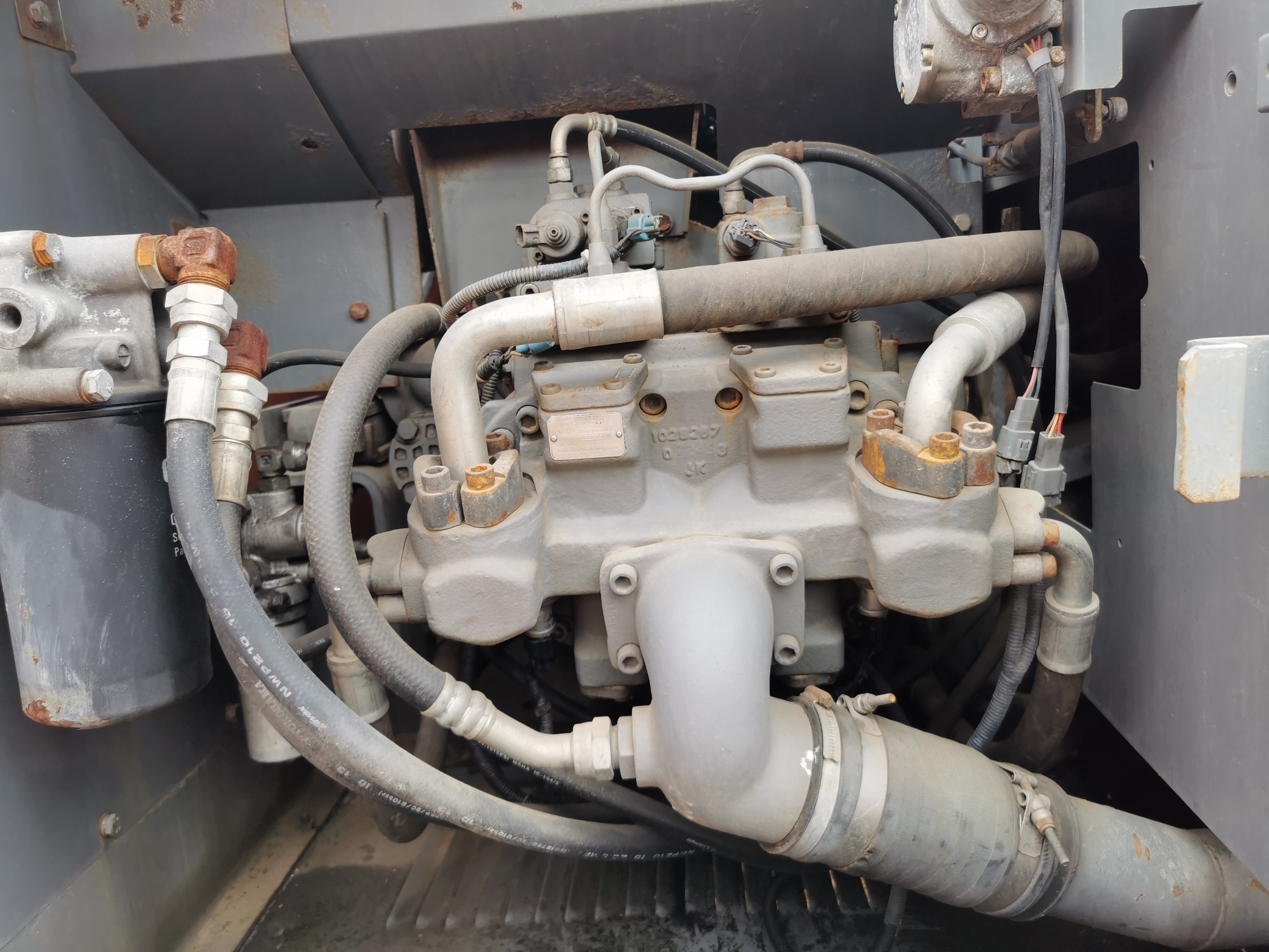 Good Condition Used Hitachi ZX240-3G Excavator from Japan with Original Hydraulic Pump