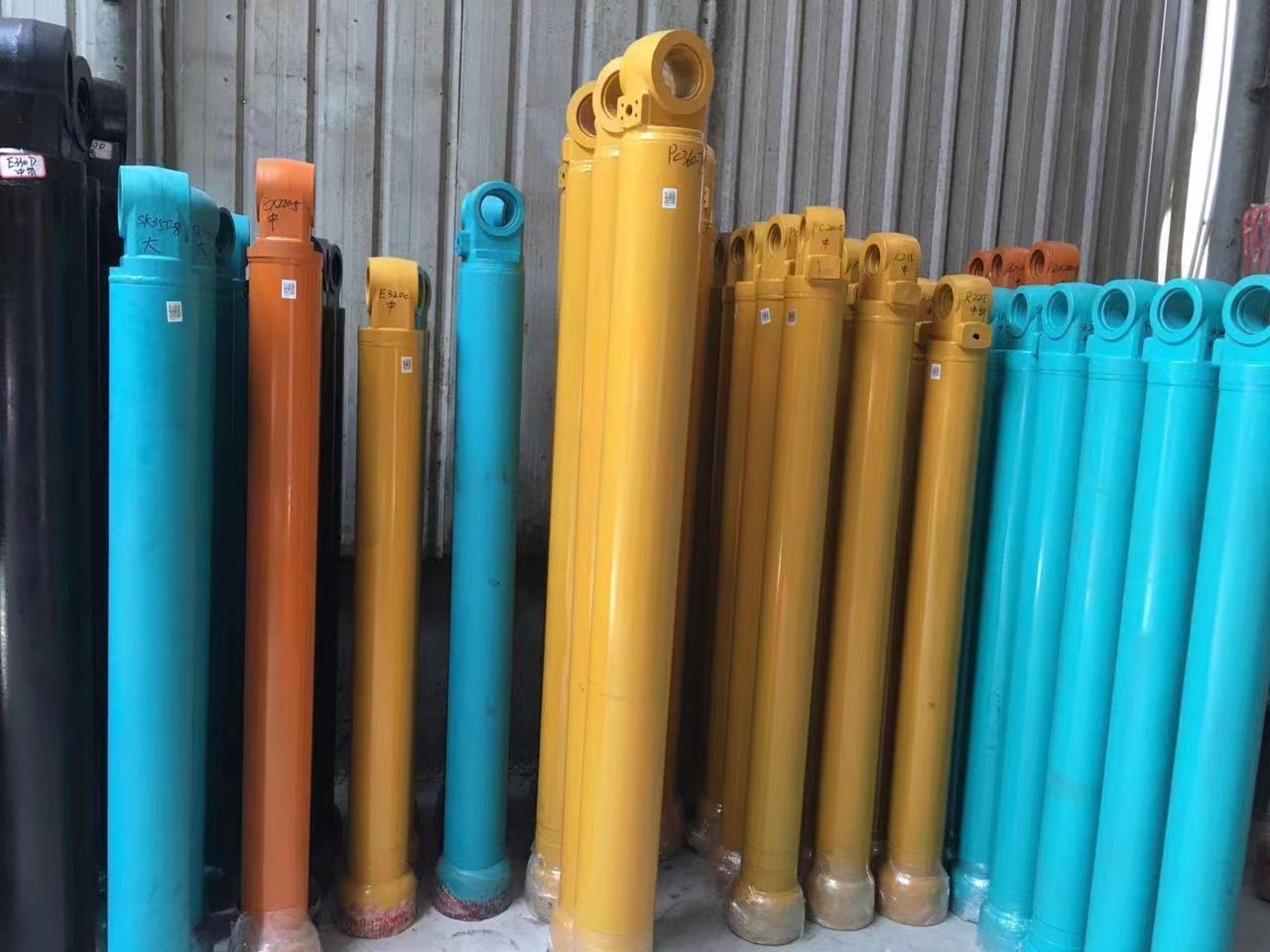 40 Tons Lifting Bulldozer Excavator Boom Arm and Bucket with Mini Excavator Cylinders