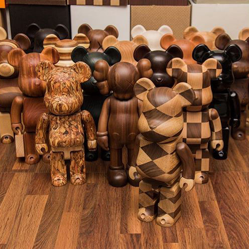 OEM ODM Hand Carved Wooden Bear Woodcarving Large Wood Sculpture