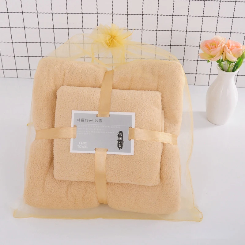 All Age Group Coral Fleece Bath Towel Set with Advantage of Strong Water Absorption