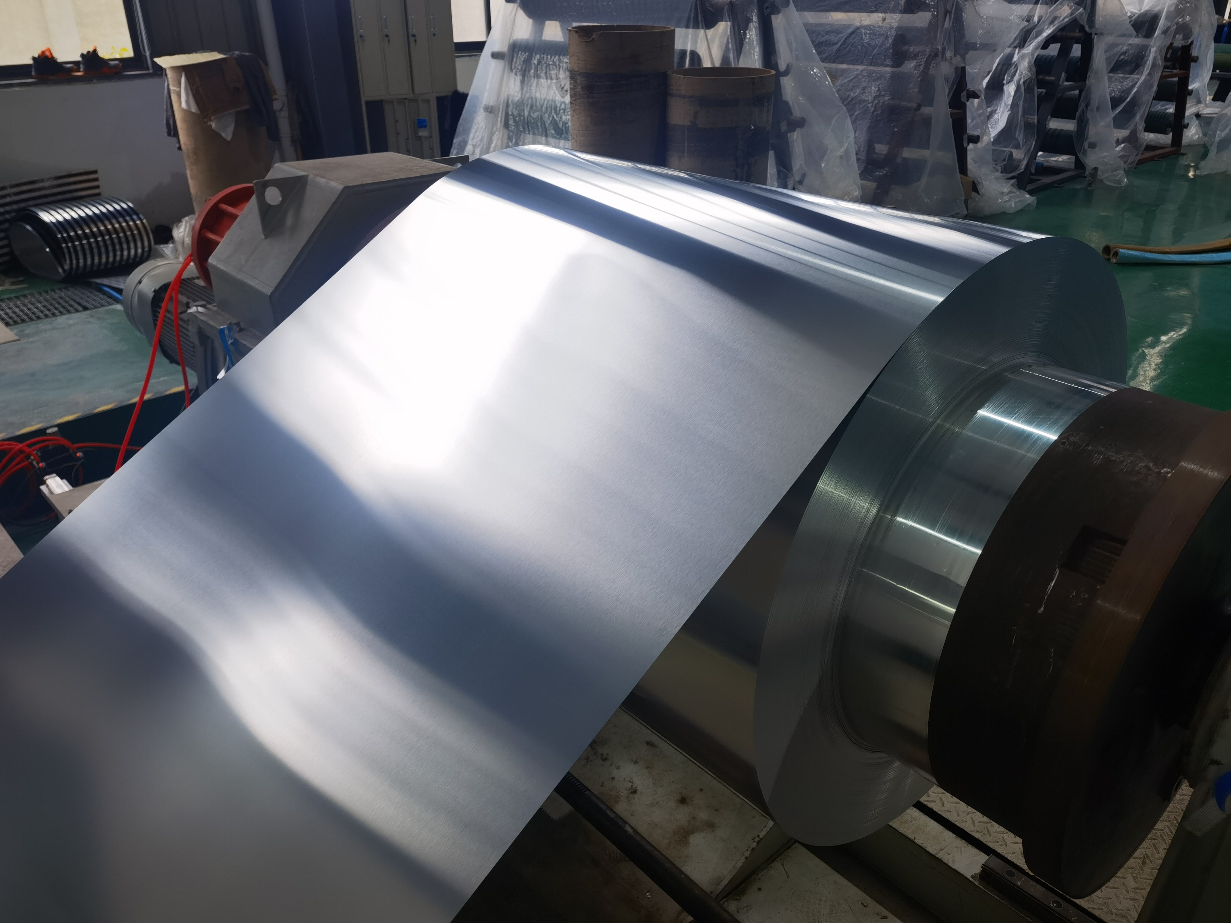 Metal Silver Color Pre Painted Aluminum Coil/Sheet/Plate with Perfect Glossiness