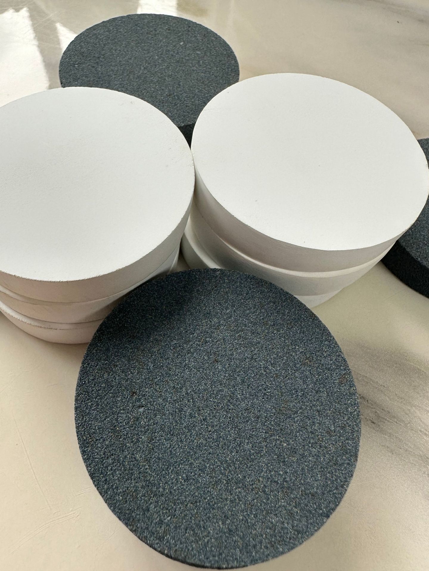 2-6mm Microporous Ceramic Foam Filter Nanoparticle Breathable Sucker Plate