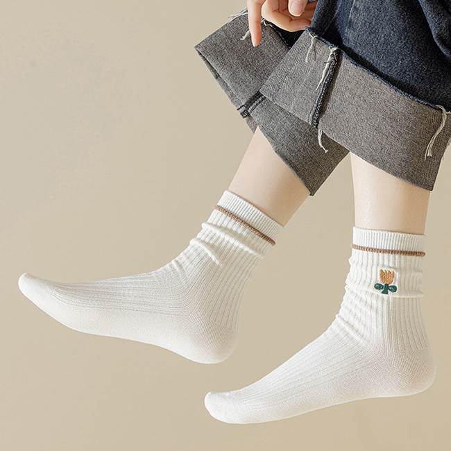 Solid Color Stripe Breathable Cotton Socks Flower Embroidery Crew Women Socks