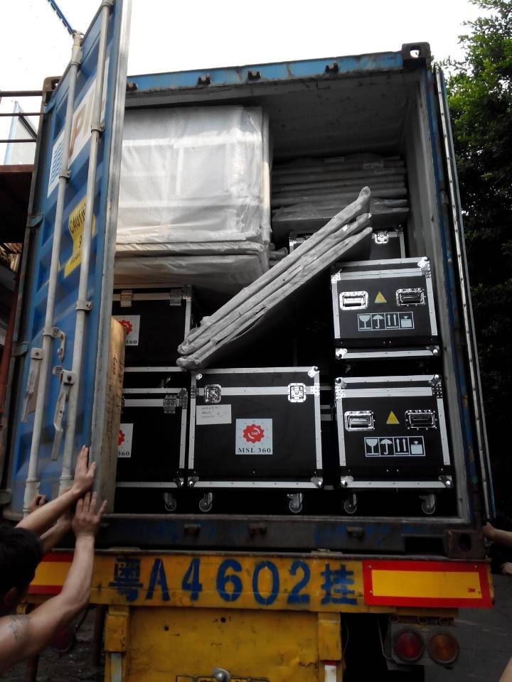 1000X500X500mm Black Color Waterproof 150KG Loading capacity Aluminum Tool Cases With Foam