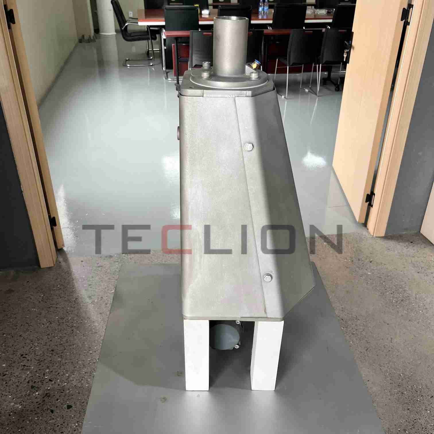 One in multiple out diverter valve solves the problem of flow distribution