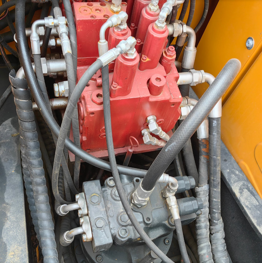 15 Ton Good Quality Used Hyundai 150W-7 Excavator Secondhand Construction Machinery