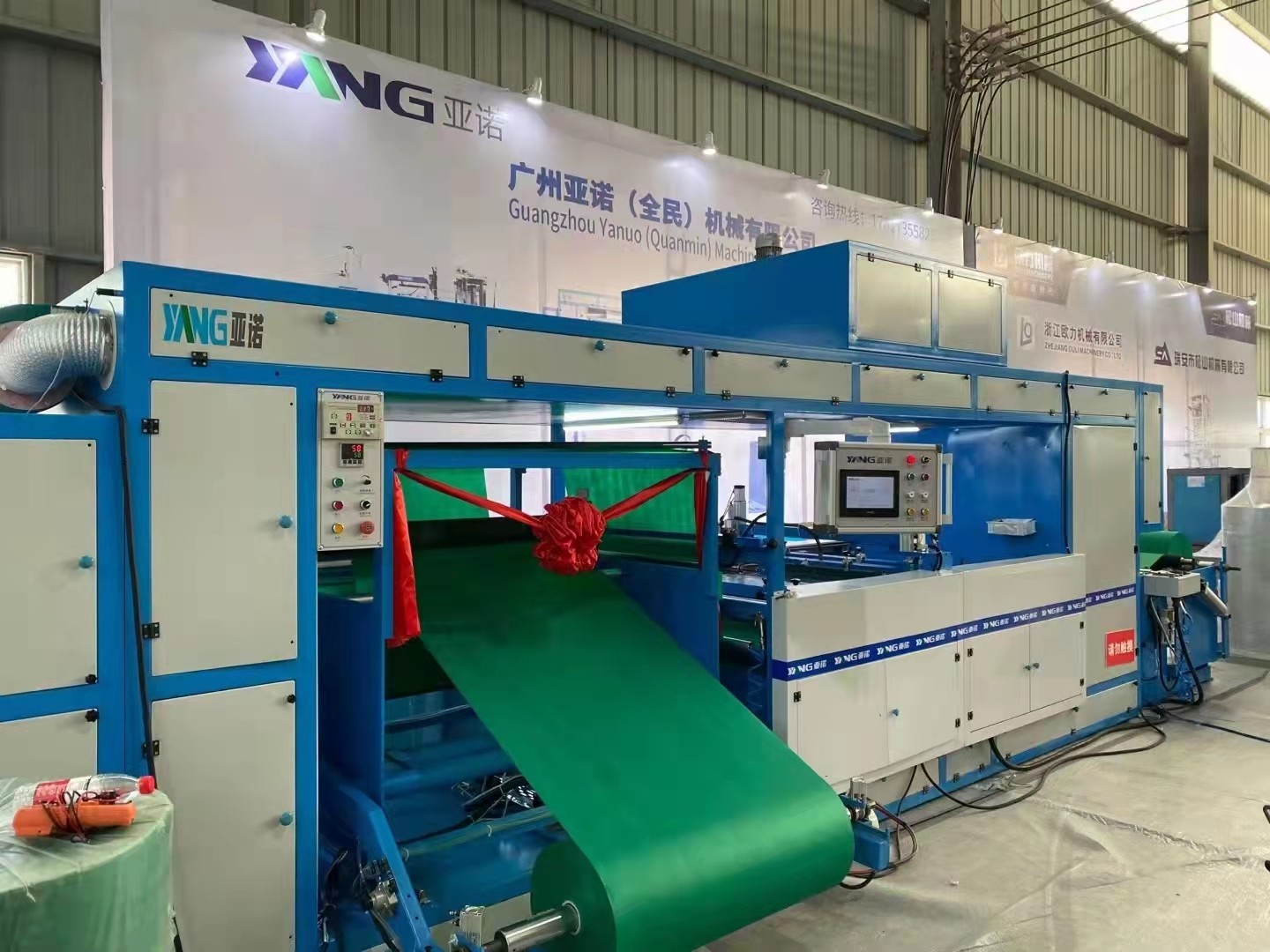One Color Silk Digital Automatic Screen Printing Machine 2000m/h Feeding Width 1.25m