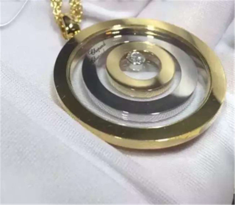 18K Gold Chopard Jewelry Happy Spirit Pendant Round Shape With Natural Diamonds