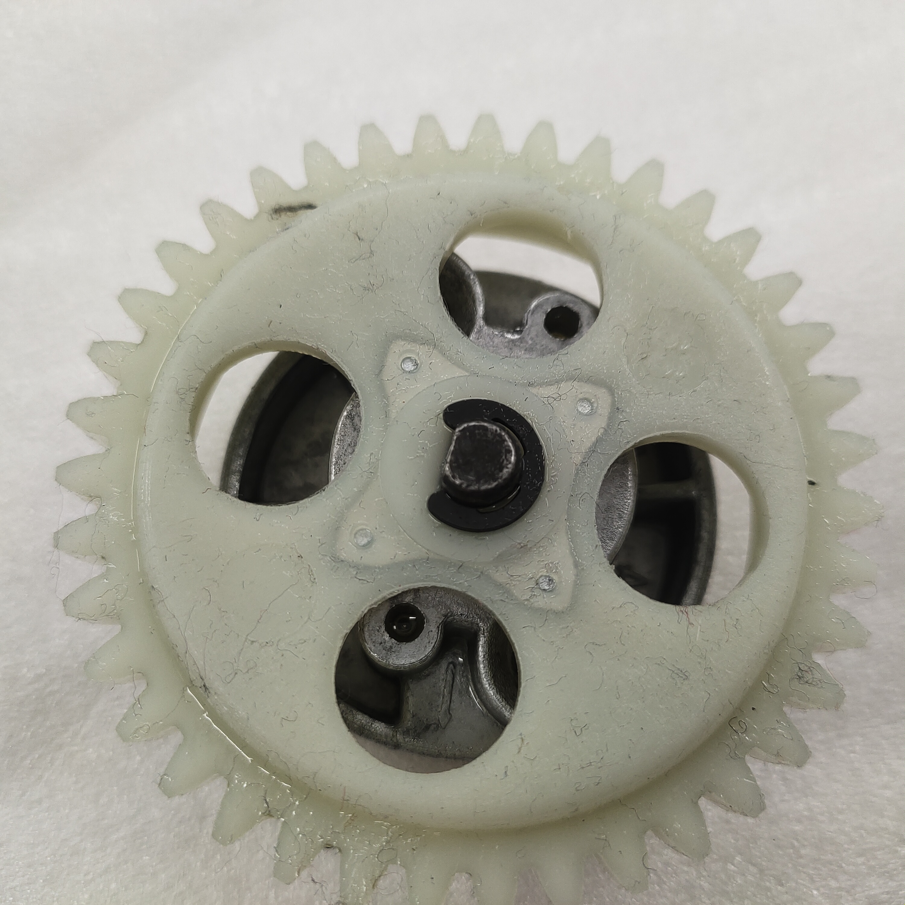 Silver Oil Lubrication Pump for LF150cc 250cc Motorcycle Engine Tricycle Spare Parts