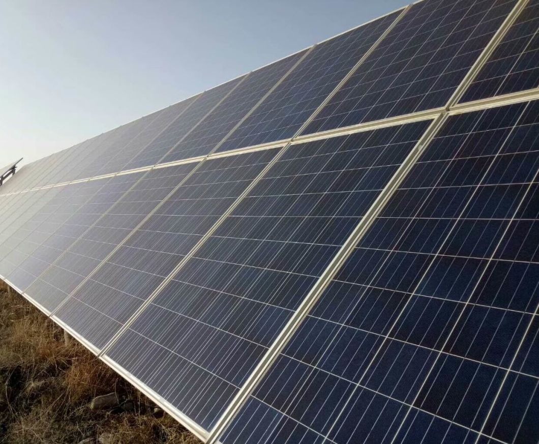 72 Cells Standard Series Solar Panels Used to Build Your Own Home