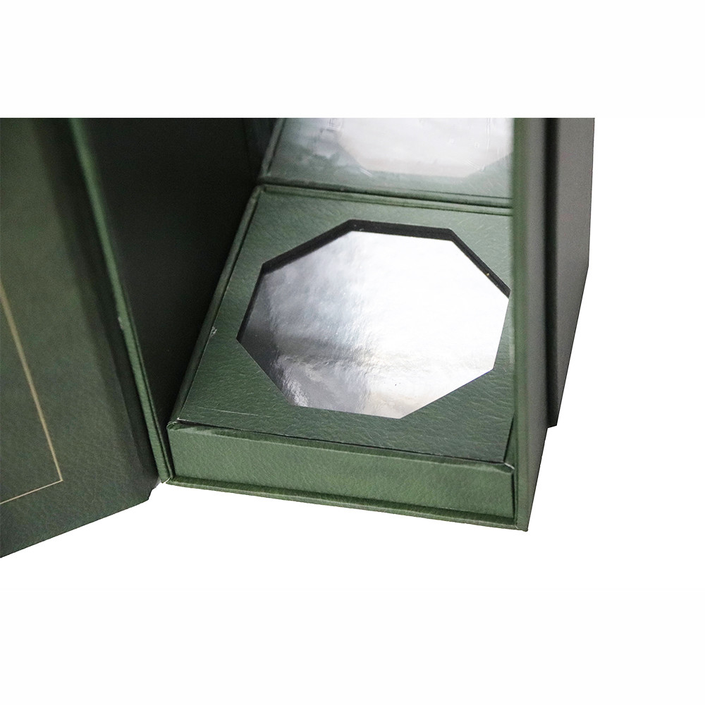ISO9001 Certified Acrylic Lined Cologne Gift Box , Magnetic Flap Box 12*12*25cm