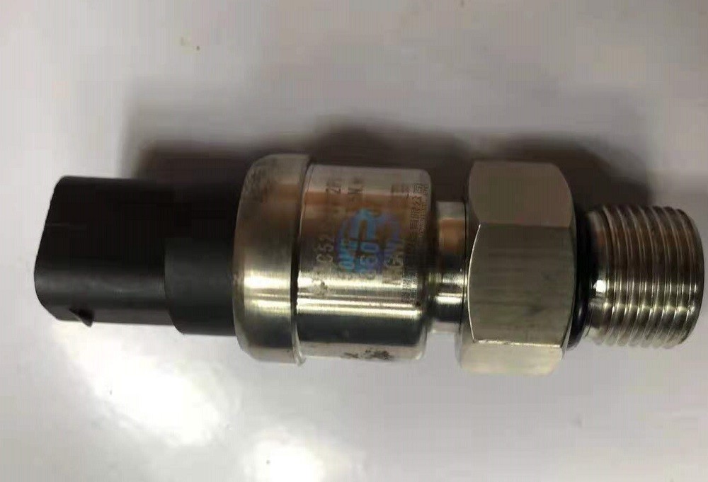 LC52S00012P1 Excavator Sensor , SK230-6E Excavator Replacement Parts