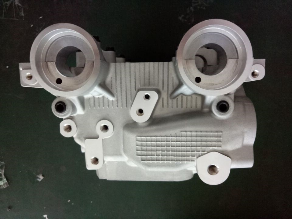 Cylinder Head F16D3 96446922 For BUICK