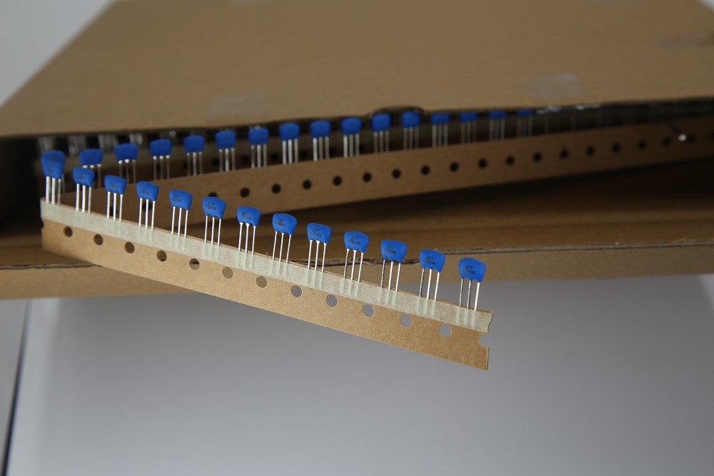 ZTB Series Yellow Ceramic Power Resistor 6.0MHz , 3 Pin Resonator For Wireless Phones