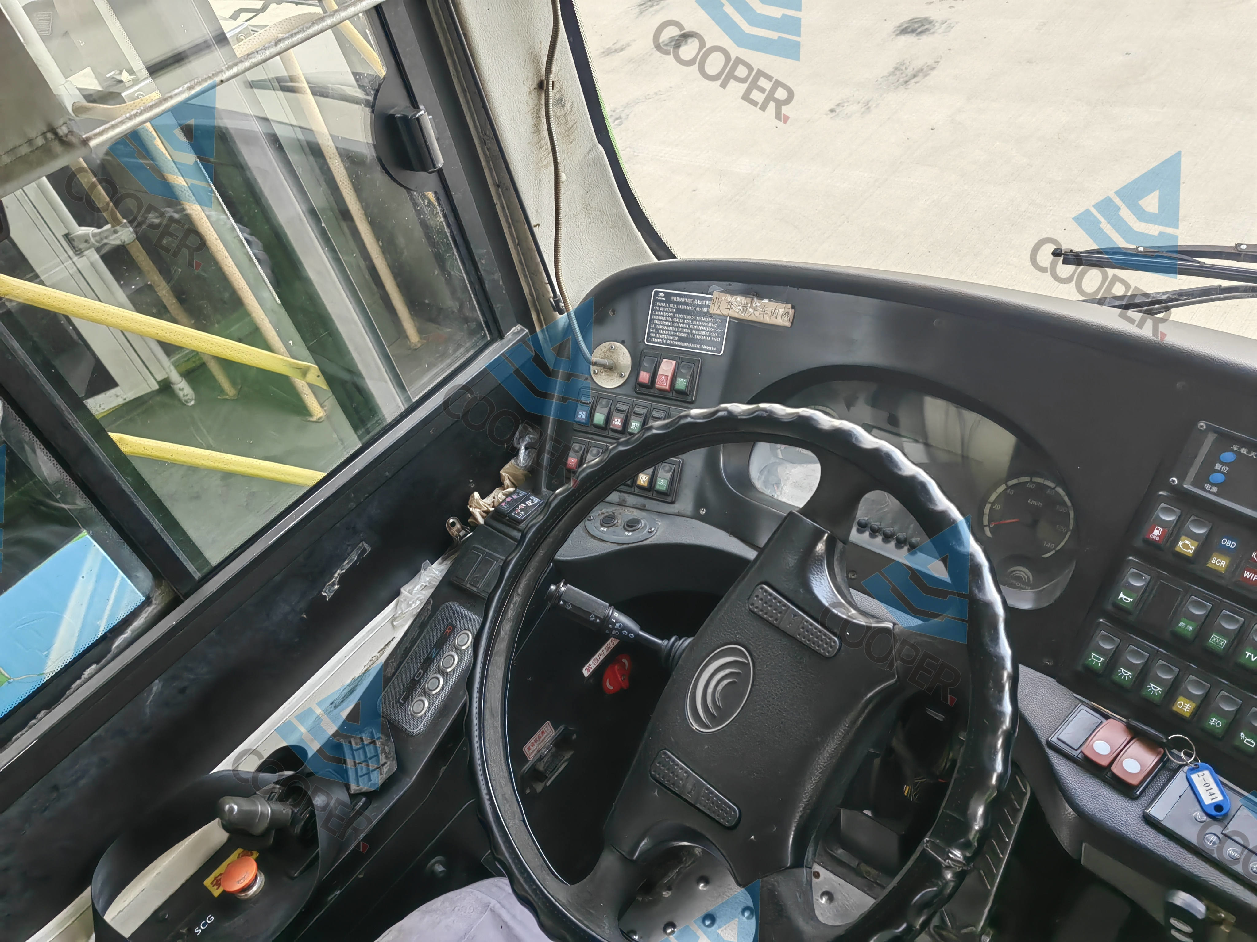 CNG Used City Bus Yutong Electric ＆ CNG Hybrid 23 Seats 77 Passengers Nigeria West Africa