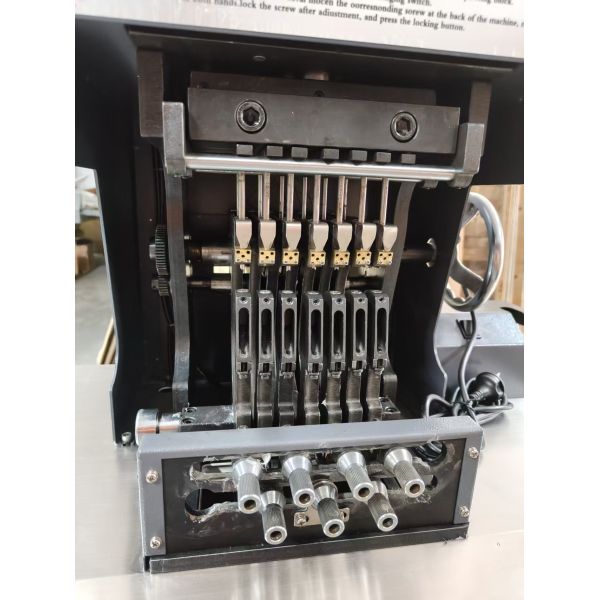 Automatic Shoe Upper Hole Punching Machine Shoe Making Machine Professional Leather Laser Positioning Drilling Machine