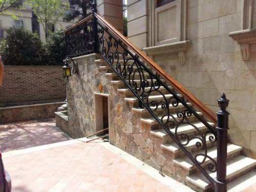 Hot Dipped Galvanized Exterior Wrought Iron Stair Railings , Cast Iron Handrail
