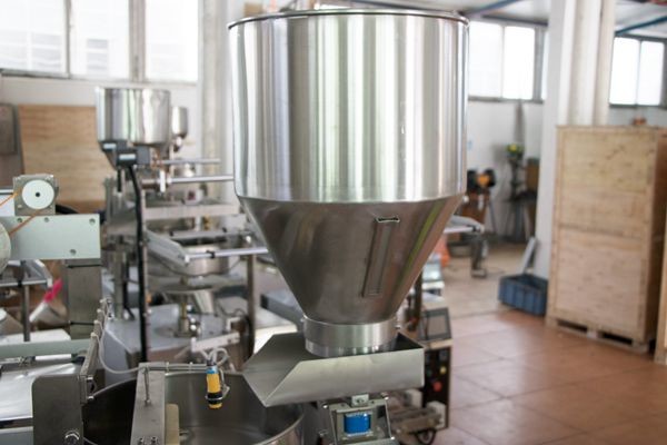 granular packing machine cashew nut dry fruits packaging machine volumetric cup dosing machine volumetric cup dosing