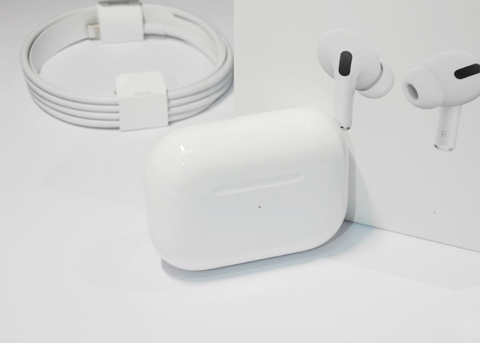 White Airpods Pro New Wireless Earbuds Bluetooth 5.0 Remeote Control